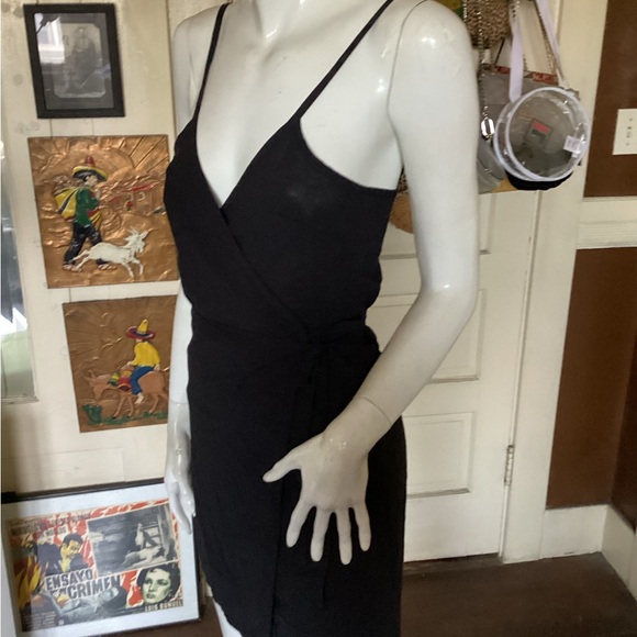 Things Between LBD - Picture 3 of 6